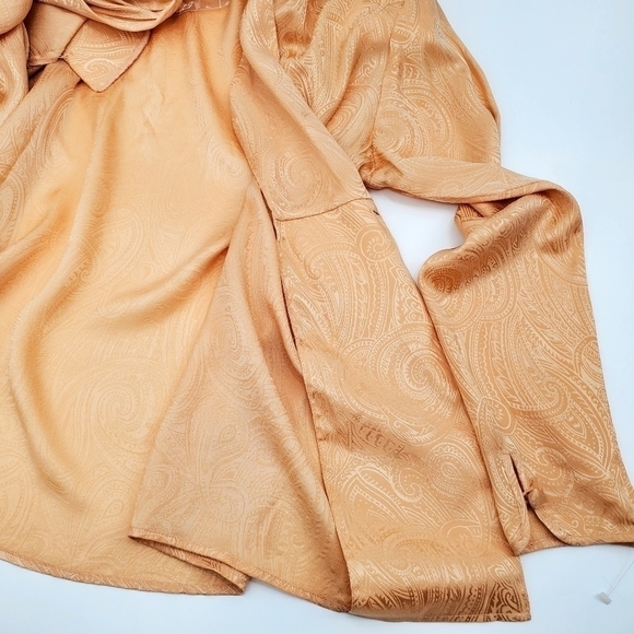 Talbots 100% Silk Buttoned Jacket / Shirt with Padded Shoulders - Picture 4 of 7